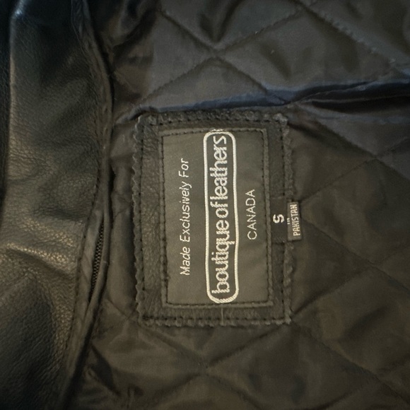 Boutique of Leathers Canada Motorcycle Suit size Small Jacket Size Medium Pants - Picture 5 of 16